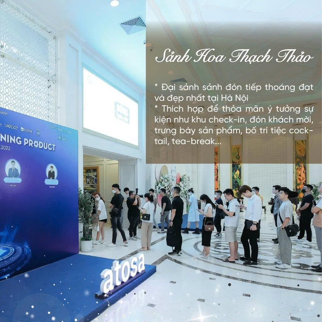 Sảnh đón khách trần cao thoáng đãng