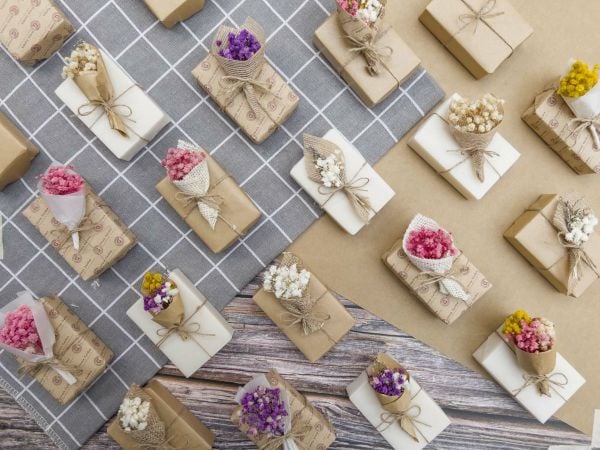 Giúp bạn tìm hiểu về quà cảm ơn khách mời đến dự đám cưới