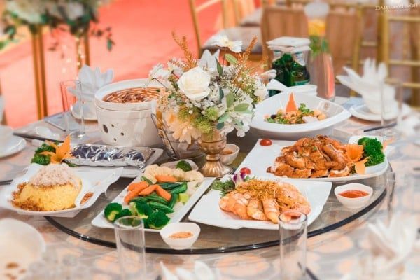 Gợi ý thực đơn tiệc cưới ngon sang trọng phù hợp ngân sách