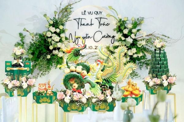 cô dâu chú rể làm thủ tục của lễ dạm ngõ miền bắc