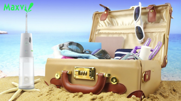 Máy tăm nước du lịch hết nỗi lo hôi miệng, răng không sạch sẽ khi đi du lịch