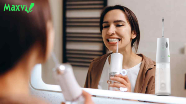 Sử dụng máy tăm nước sai cách ảnh hưởng tới cả răng đang niềng