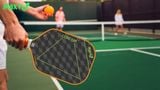 Luật sử dụng pickleball vợt trong các trận đấu chuyên nghiệp như thế nào?