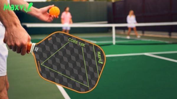 Luật sử dụng pickleball vợt trong các trận đấu chuyên nghiệp như thế nào?