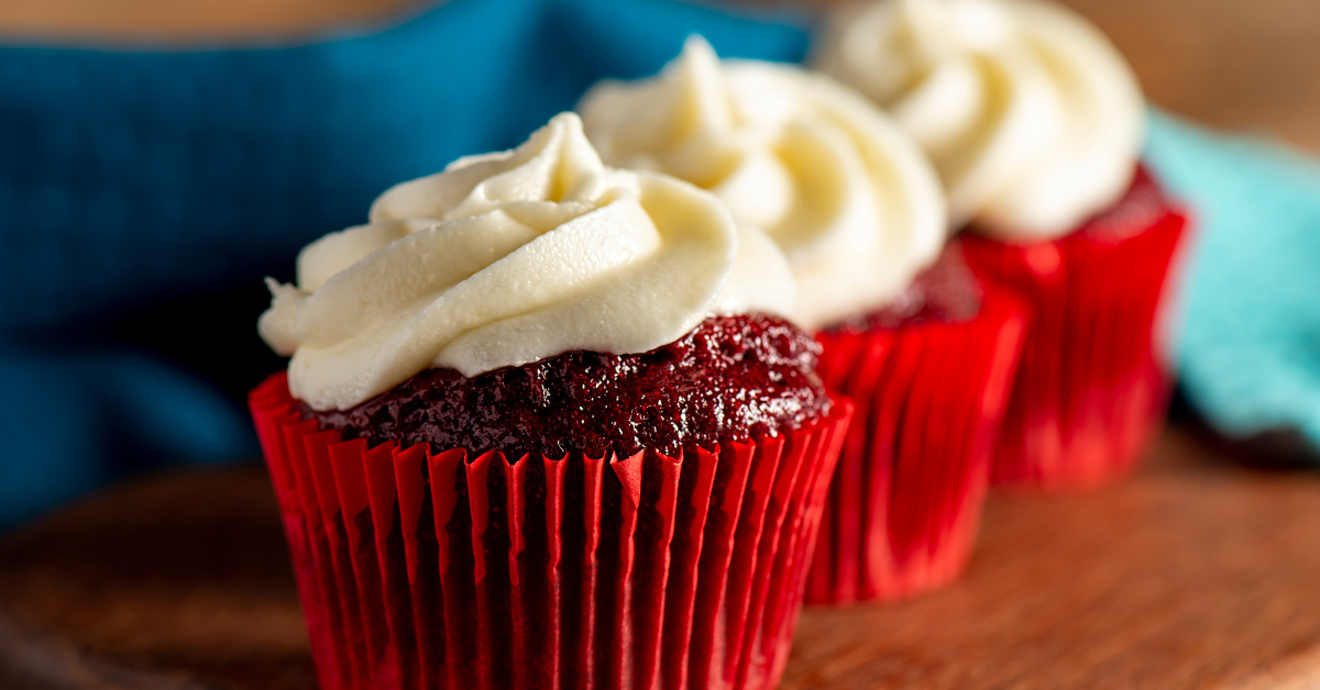 56.2. Vì sao nên lựa chọn cốc giấy lót bánh cupcake màu