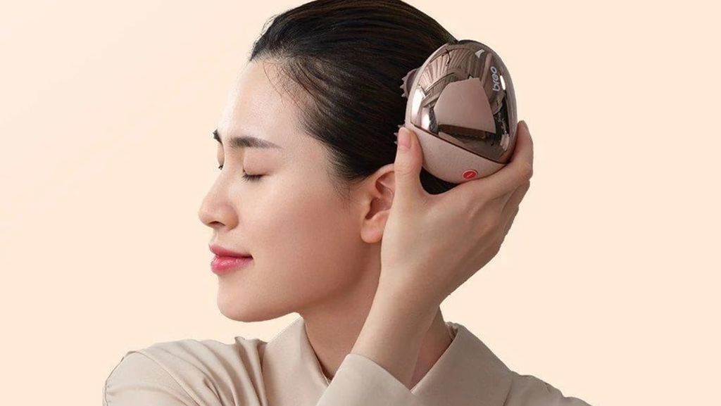 Bạn có thể dễ dàng massage da đầu bằng Breo Scalp Mini