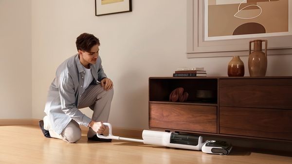 Roborock F25 RT kết hợp lực hút mạnh mẽ 20.000 Pa với thiết kế gập sát 180°