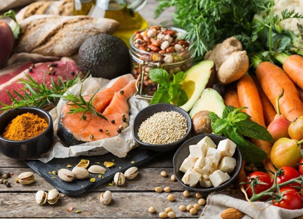 Hãy tích cực ăn rau xanh và trái cây để nâng cao sức khỏe