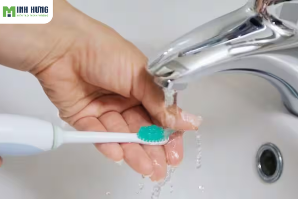 bo-tui-ngay-top4-tieu-chi-chon-ban-chai-danh-rang-phu-hop-chat-luong