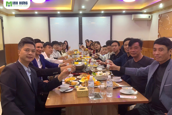 tat-nien-ron-rang-han-hoan-don-tet-cung-cong-ty-tnhh-tm-dv-minh-hung