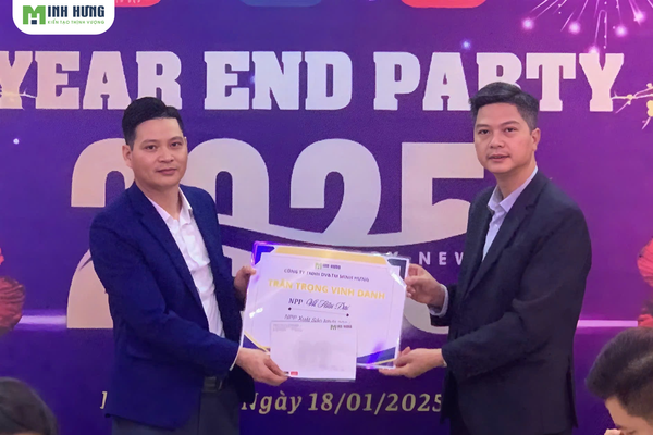 tat-nien-ron-rang-han-hoan-don-tet-cung-cong-ty-tnhh-tm-dv-minh-hung