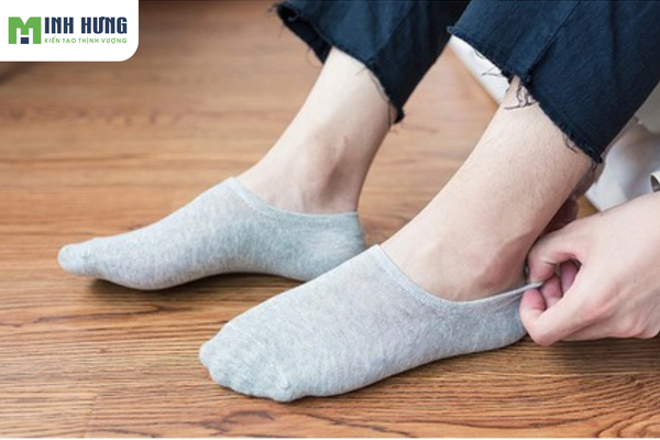 bat-mi-top5-cach-di-tat-luoi-nam-khong-bi-tuot-got-cuc-hieu-qua