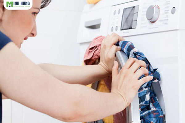 top5-sai-lam-pho-bien-khi-giat-ao-polo-nam&nbsp;khien-ao-nhanh-hong-tram-trong