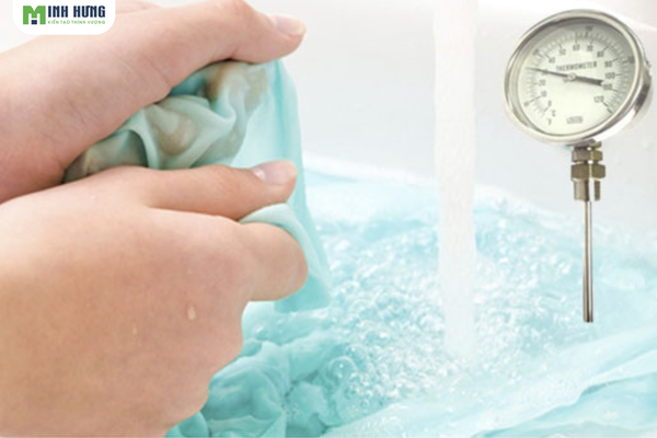 luu-ngay-top7-meo-di-tat-nam-dung-cach-giup-ban-luon-tu-tin-va-khong-lo-mui-hoi