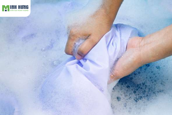 bi-kip-vang-giup-cac-chi-em-giat-quan-tat-mai-khong-rach