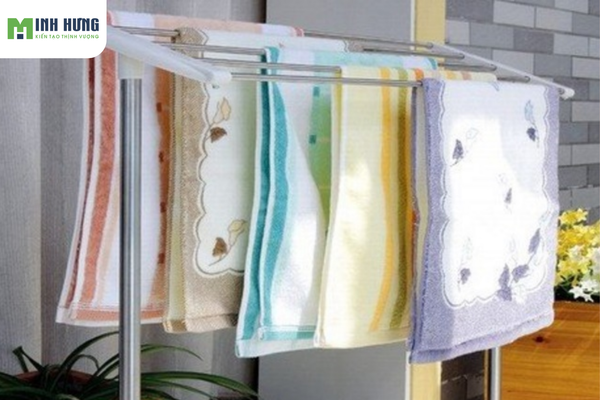 ap-dung-nhung-meo-nay-khan-mat-co-mui-hoi-va-nhon-nhot-sach-ngay-tuc-khac