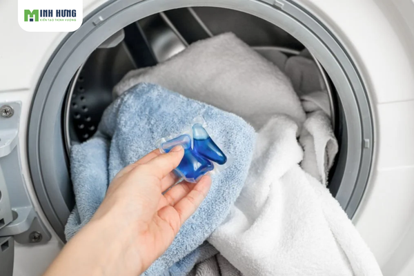 luu-ngay-top6-cach-giat-khan-tam-dung-cach-nhanh-chong-cho-moi-nha