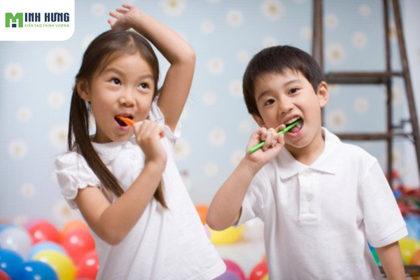 mach-ban-cach-cham-soc-rang-mieng-cho-tre-dung-cach