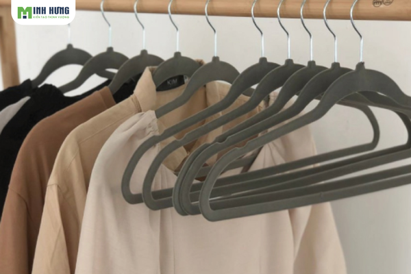 top5-meo-giu-mau-giu-phom-ao-polo-ben-dep