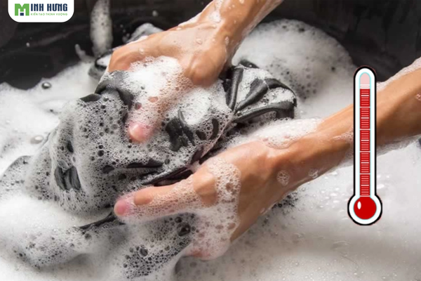 tranh-ngay-top4-sai-lam-khi-giat-ao-lot-khien-ao-nhanh-hong