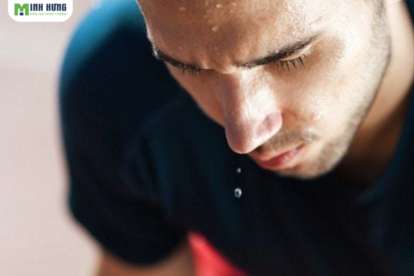 bat-mi-cach-xu-ly-quan-short-bi-am-mui-cuc-don-gian-hieu-qua