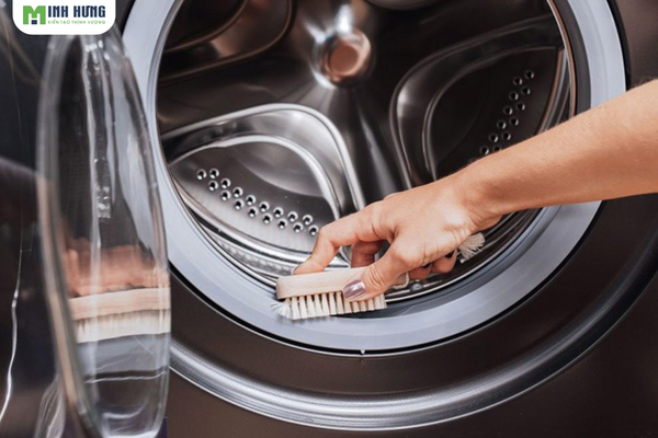 bat-mi-cach-xu-ly-quan-short-bi-am-mui-cuc-don-gian-hieu-qua