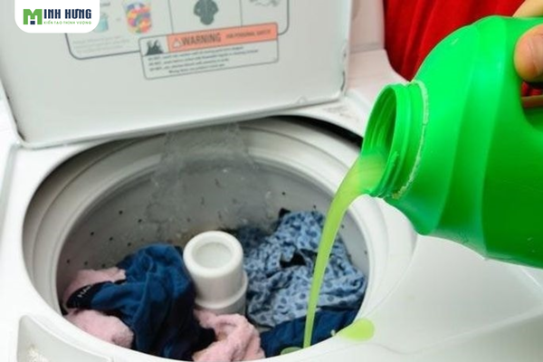 top5-meo-giu-mau-giu-phom-ao-polo-ben-dep