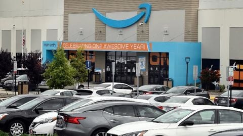 Công nhân Amazon bác bỏ liên đoàn lao động trong cuộc bỏ phiếu tại kho hàng ở Bắc Carolina