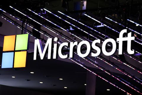 Microsoft đối mặt áp lực từ nhà đầu tư khi nhu cầu AI chưa rõ ràng