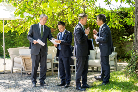 Khi Trump mềm mỏng với Bắc Kinh: Những cánh “diều hâu” với Trung Quốc mất dần ảnh hưởng