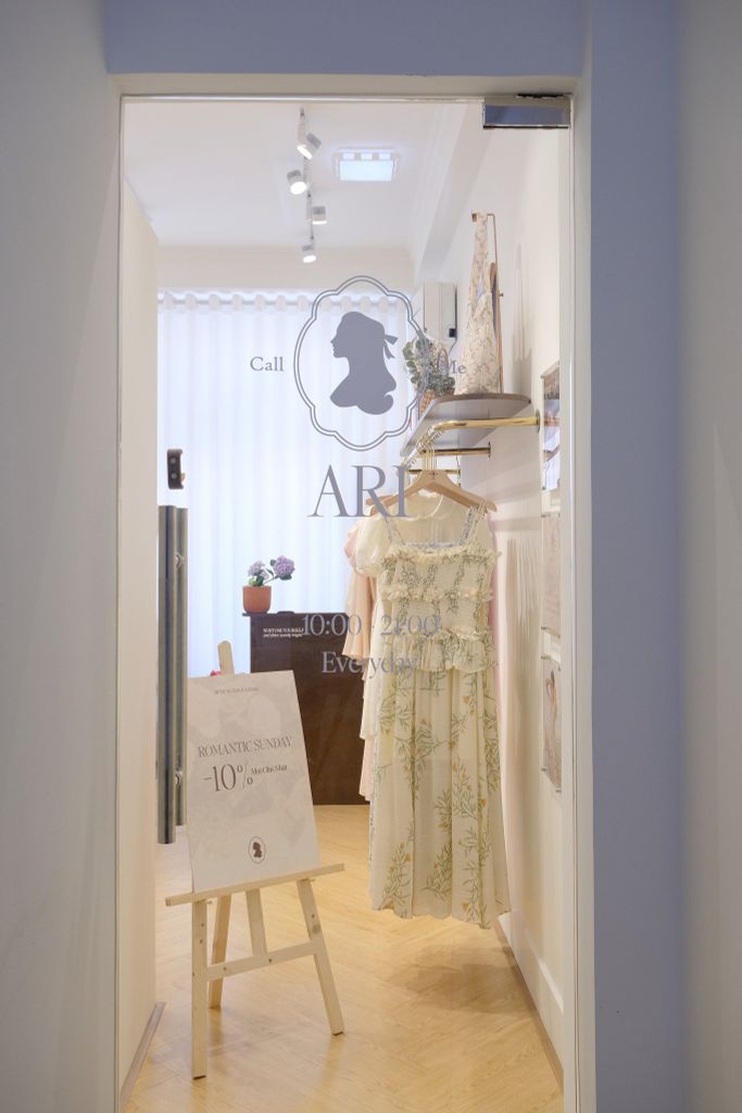 CỬA HÀNG NHỎ CALL ME ARI