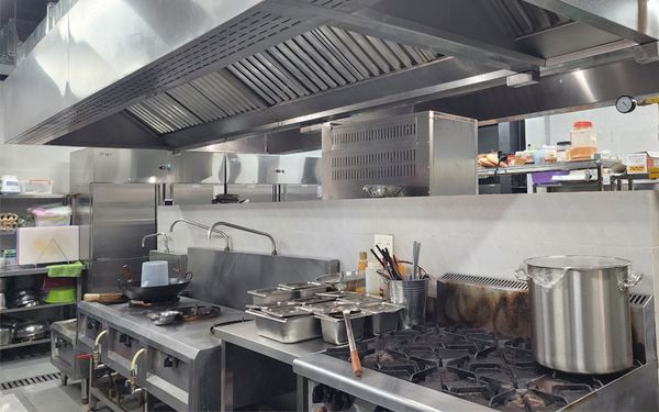 Thiết kế thi công bếp công nghiệp
