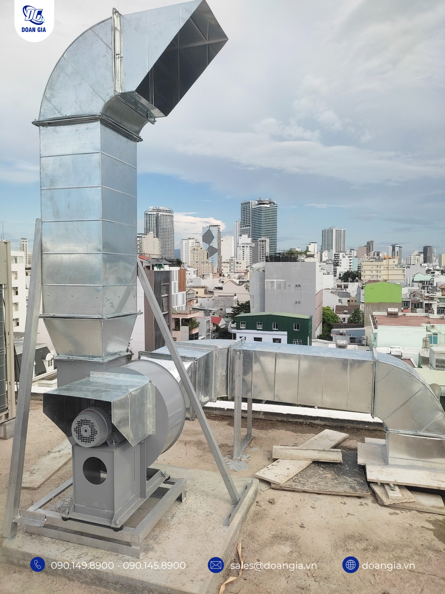 chụp hút mùi công nghiệp