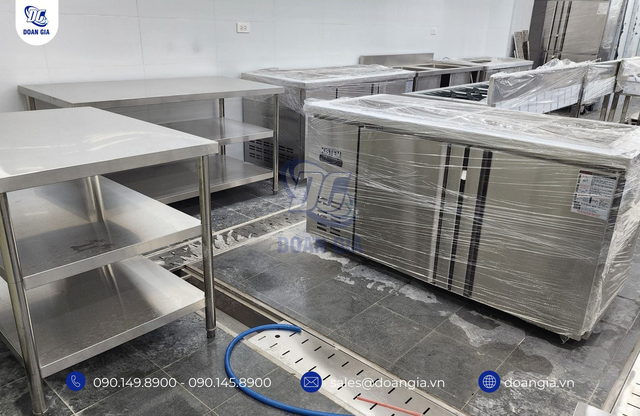 thiết kế bếp quán bar