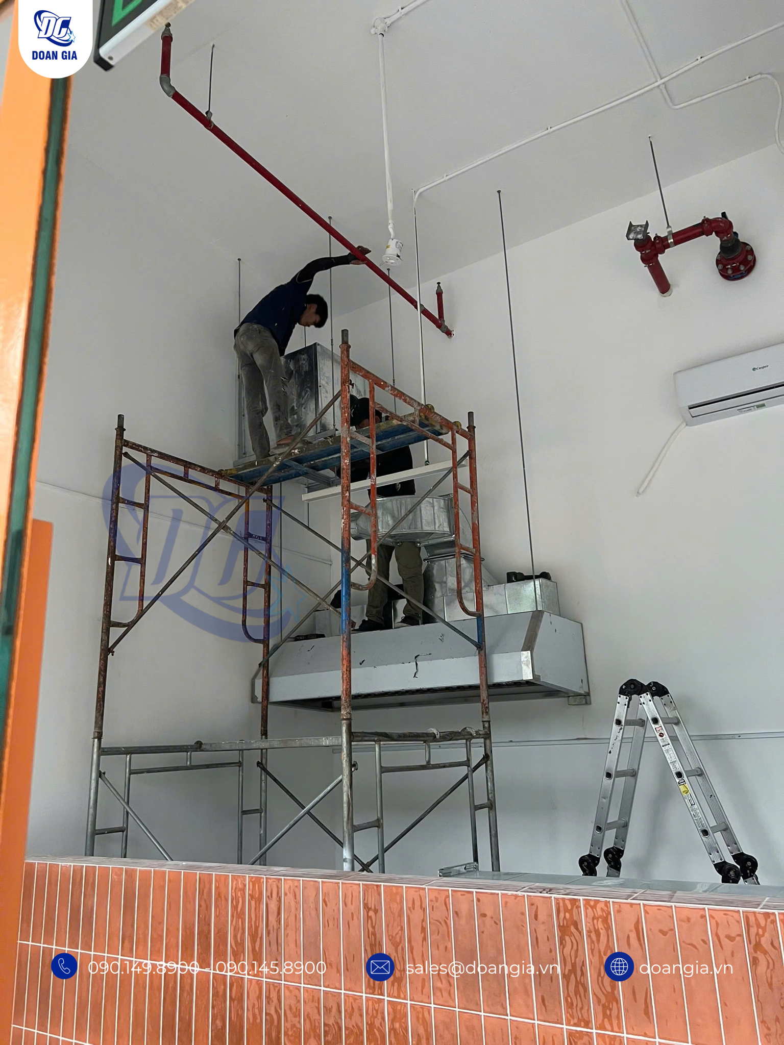 Chụp hút mùi công nghiệp