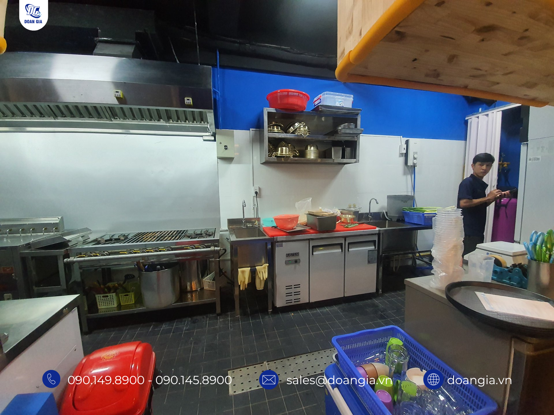thiết bị bếp công nghiệp