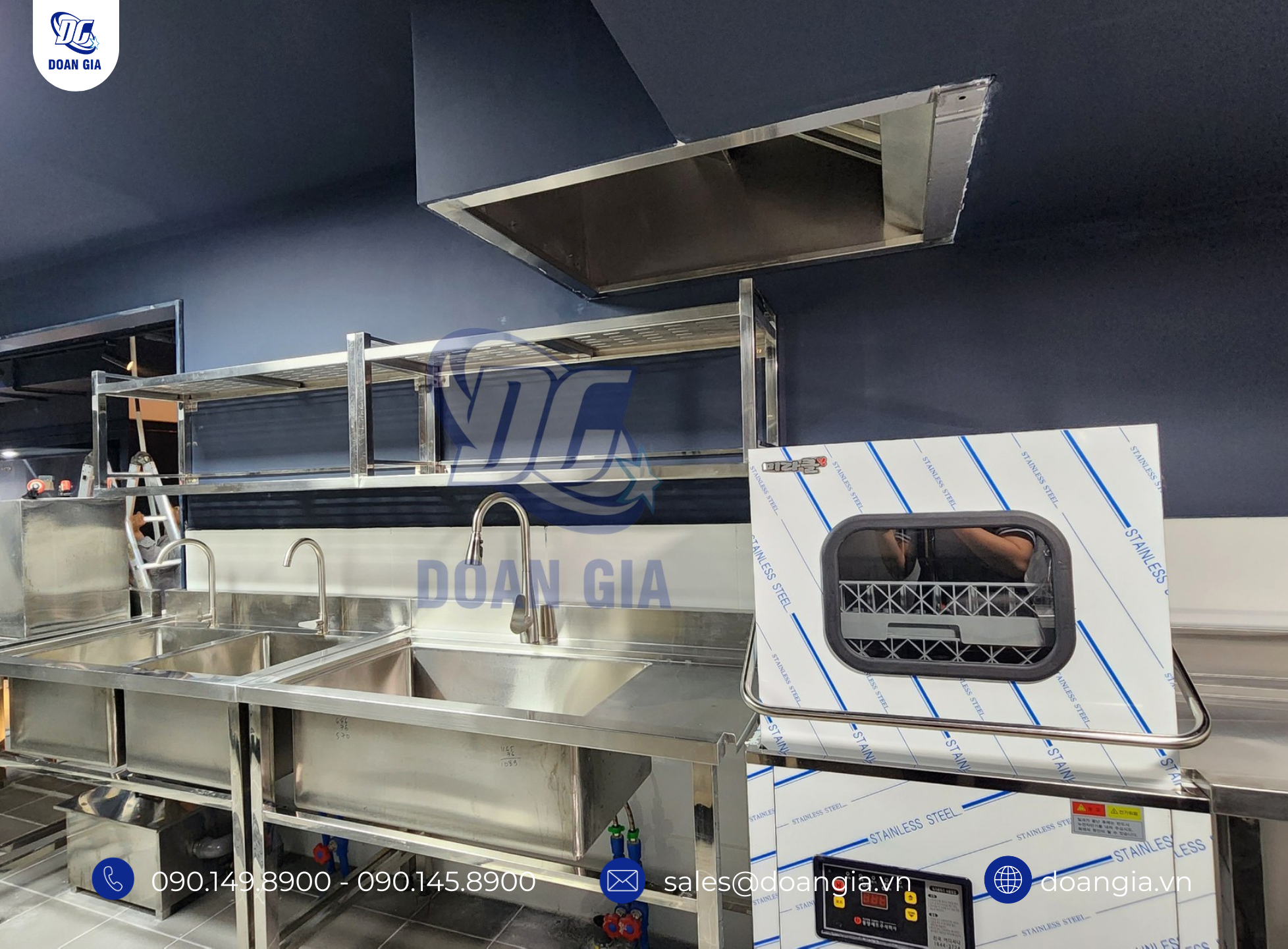 thiết bị bếp inox công nghiệp