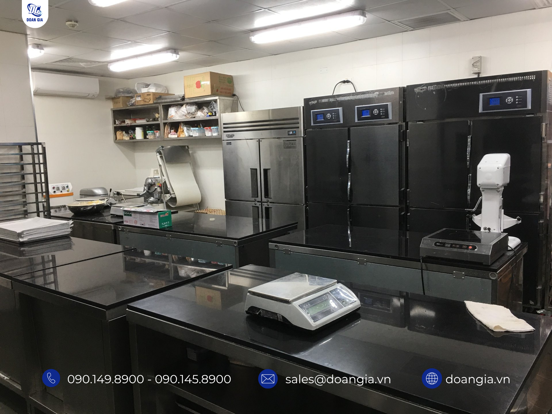 thiết bị bếp công nghiệp