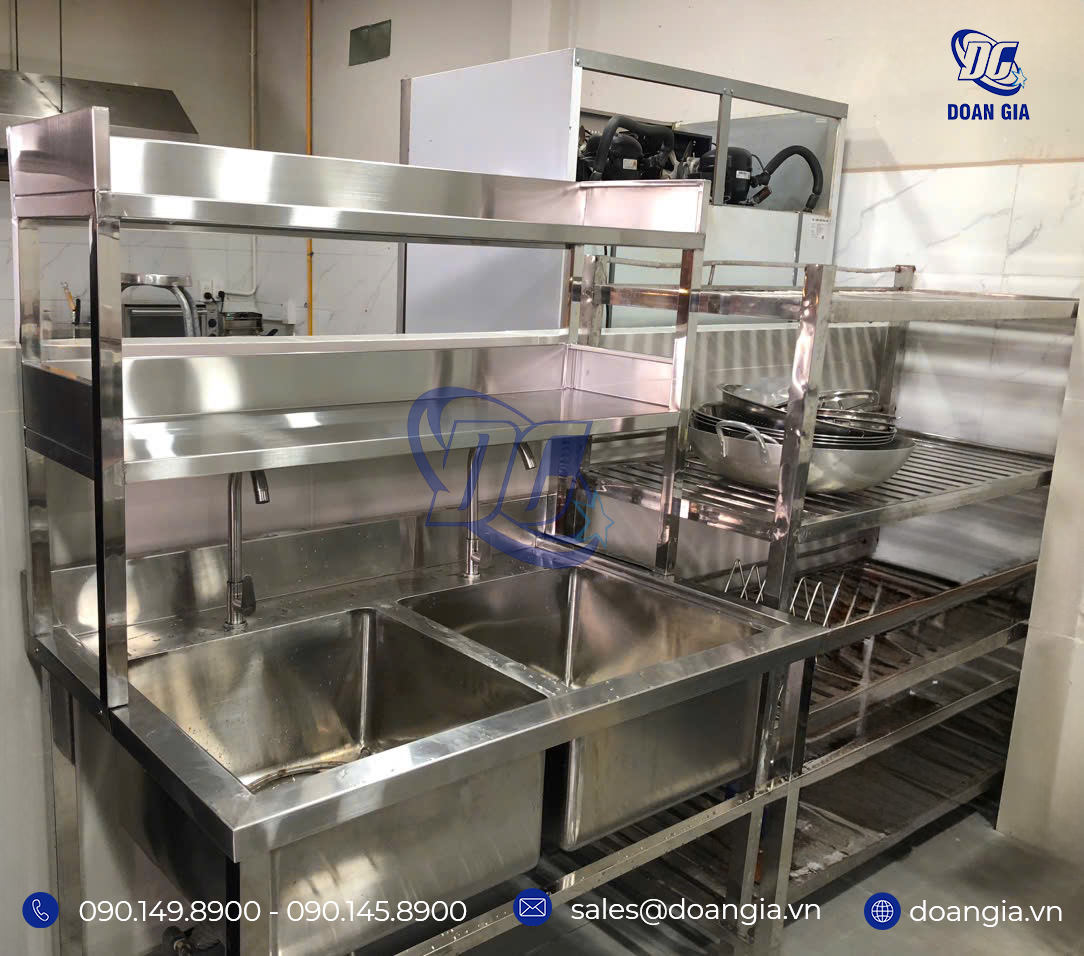 chụp hút mùi inox 304