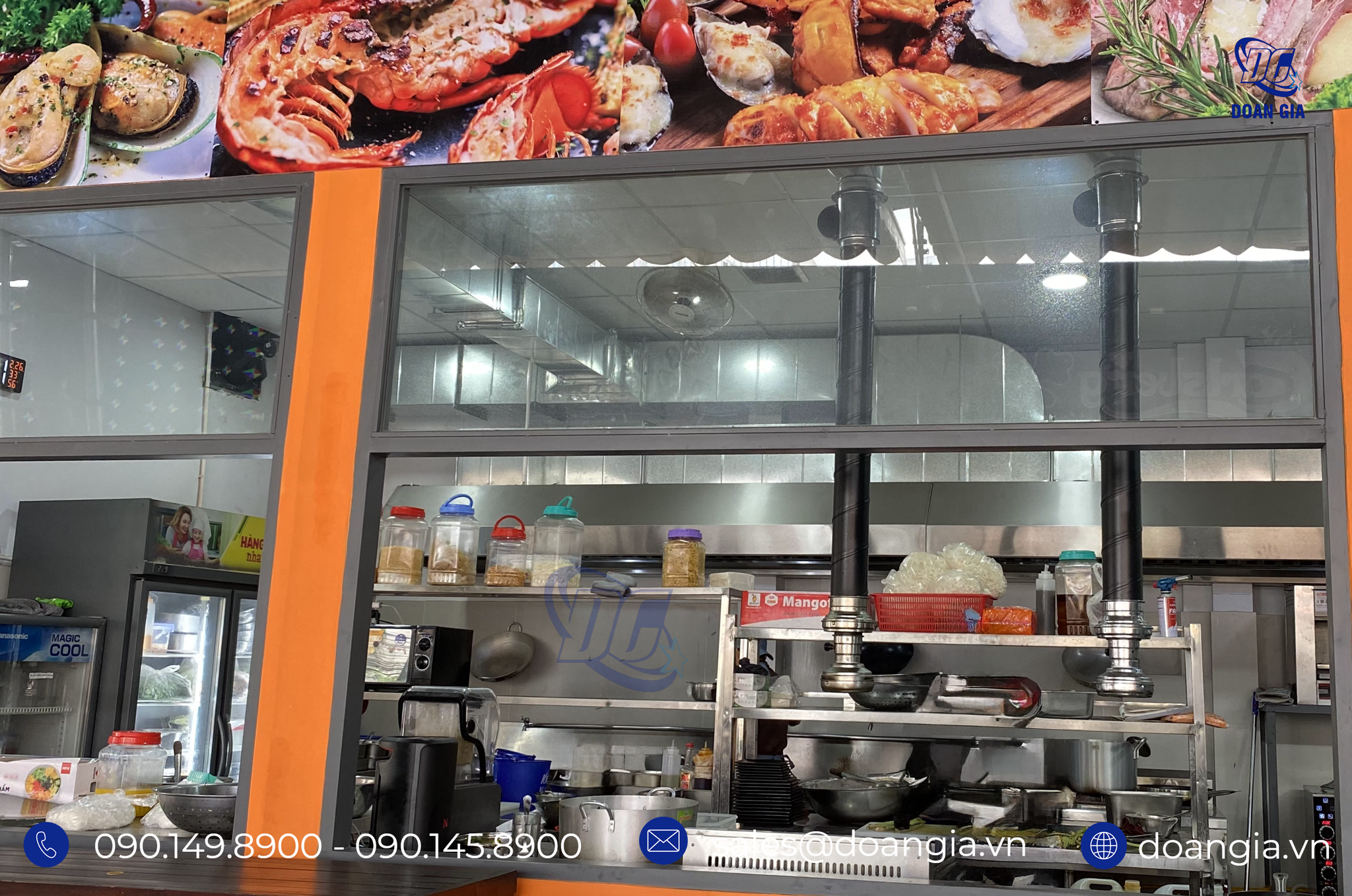 chụp hút mùi inox công nghiệp