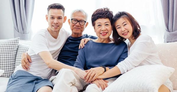 Siêu thị thực Canada chỉ áp dụng cho cha mẹ hoặc ông bà