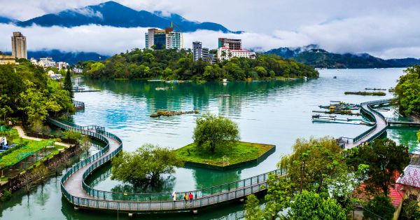 hồ Nhật Nguyệt