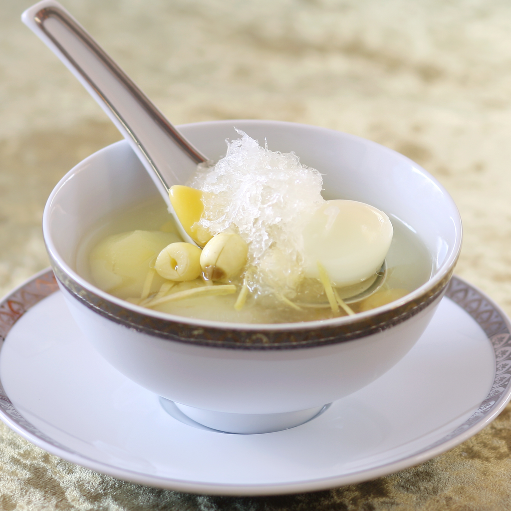 Bird's Nest Soup with Lotus Seeds, Longan, Red Apple