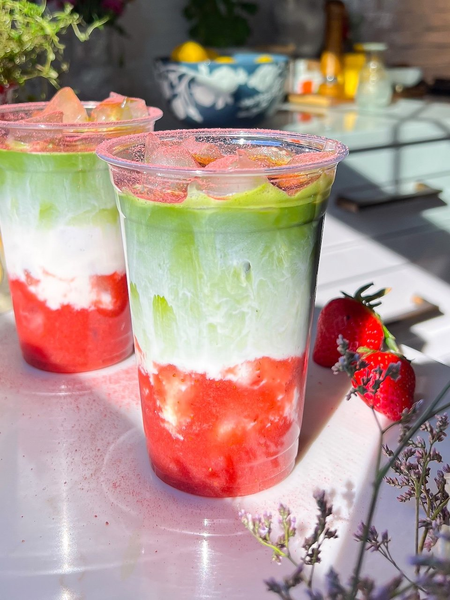 Matcha Latte Dâu với công thức nhanh gọn, thích hợp cho nhiều quán uống. Nguồn: Internet