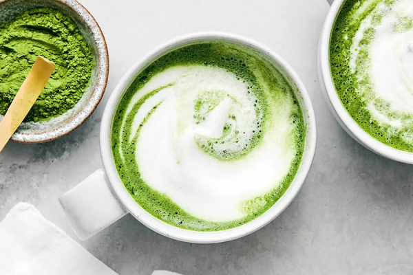 Bột Matcha nguyên chất có mùi thơm thanh mát, dễ chịu, dễ tan trong nước. Nguồn: Internet