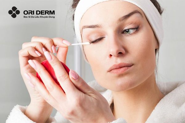 Các bước tẩy trang mắt đúng chuẩn, tránh để lại vết nhăn trên da