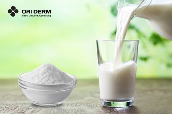 Mặt nạ trị mụn đầu đen Baking soda và sữa tươi không đường