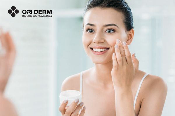 Top 9 Kem Dưỡng Ẩm Cho Da Dầu Mụn Hiệu Quả Và Tốt Nhất