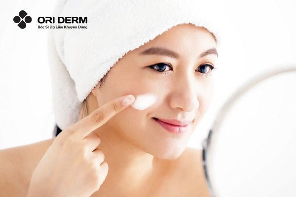 Quy Trình 5 Bước Skincare Cho Da Hỗn Hợp Thiên Dầu Ngừa Mụn