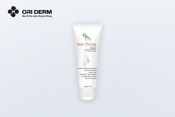 Sữa rửa mặt cho da khô nhạy cảm Fixderma Sensitive Cleanser